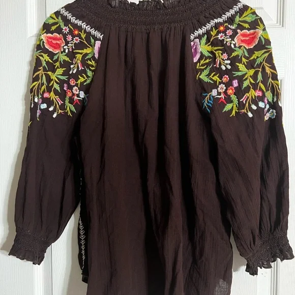 Sundance AMORA BLOOMS Top - Picture 3 of 9